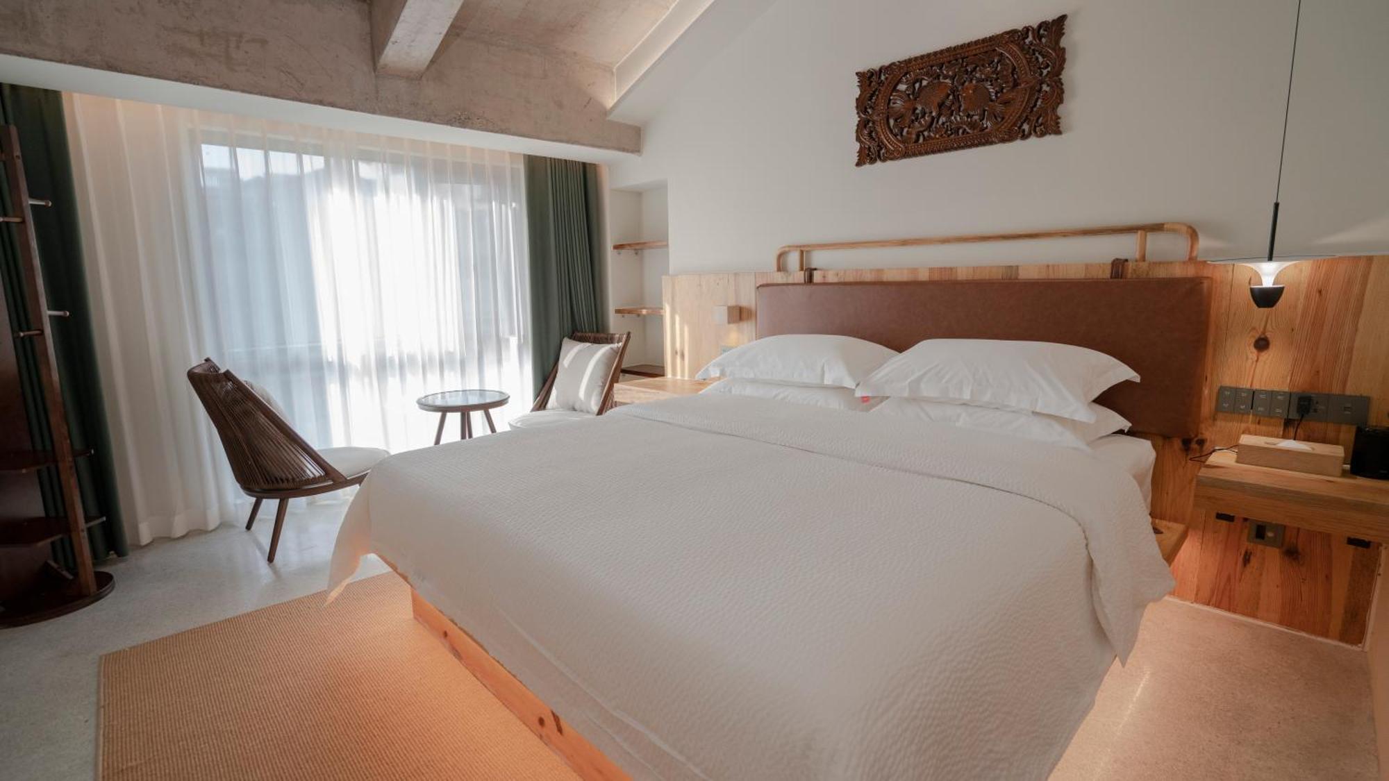 Patio Spring Holiday Inn -- Free Round Trip Pick-Up Service --Panoramic View Of Tianmen Mount Zhangjiajie Exterior foto
