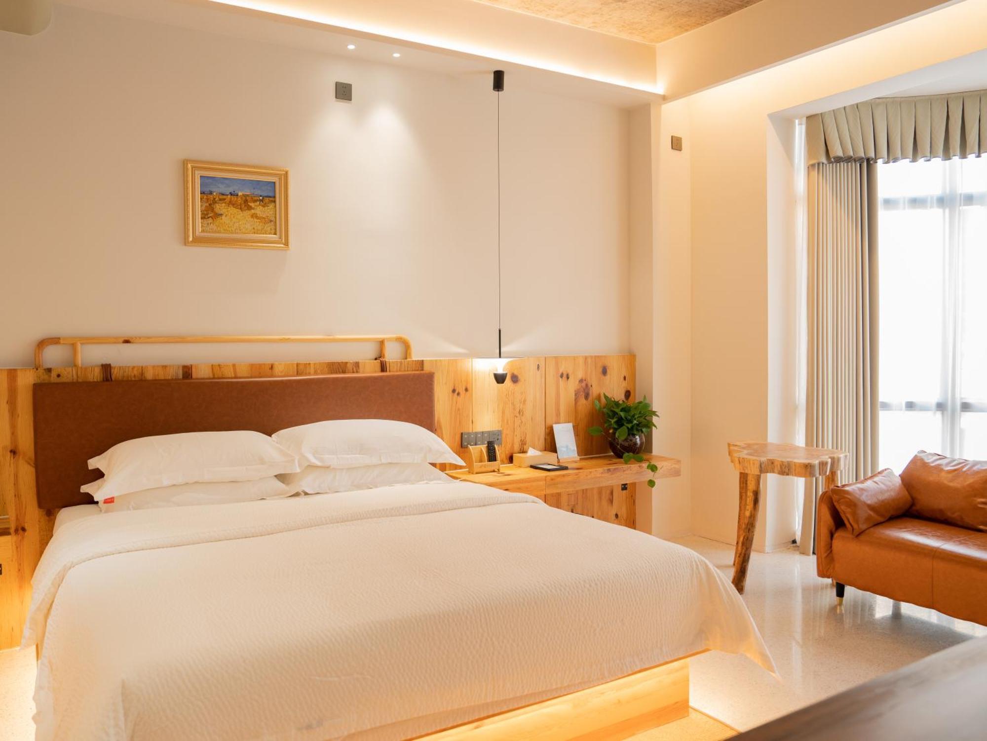 Patio Spring Holiday Inn -- Free Round Trip Pick-Up Service --Panoramic View Of Tianmen Mount Zhangjiajie Exterior foto